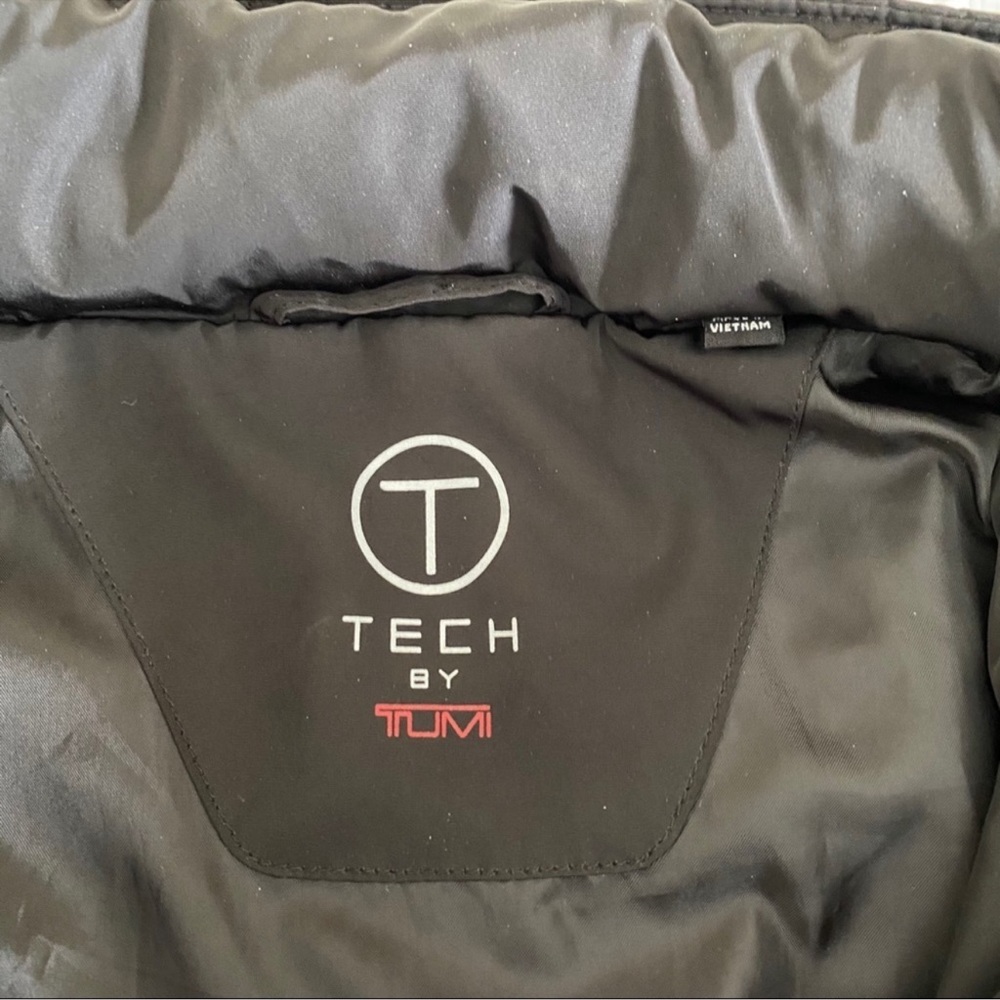 Tumi Tech Light Weight Travel Jacket - image 4